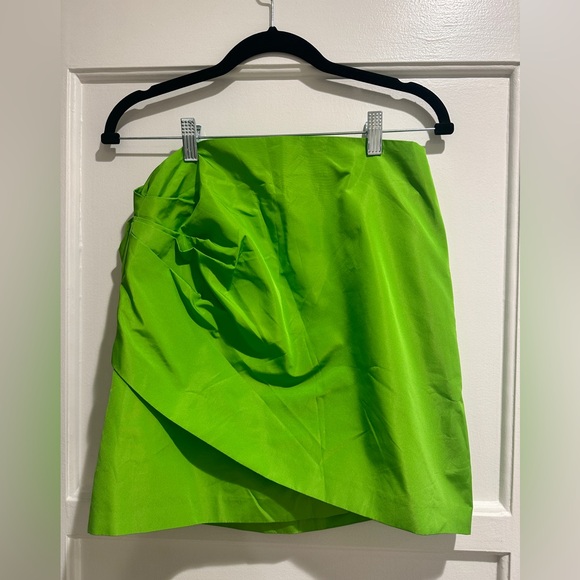 Zara Lime Green Polyester Gathered Detail Side Zip Mini Skirt - Picture 2 of 3